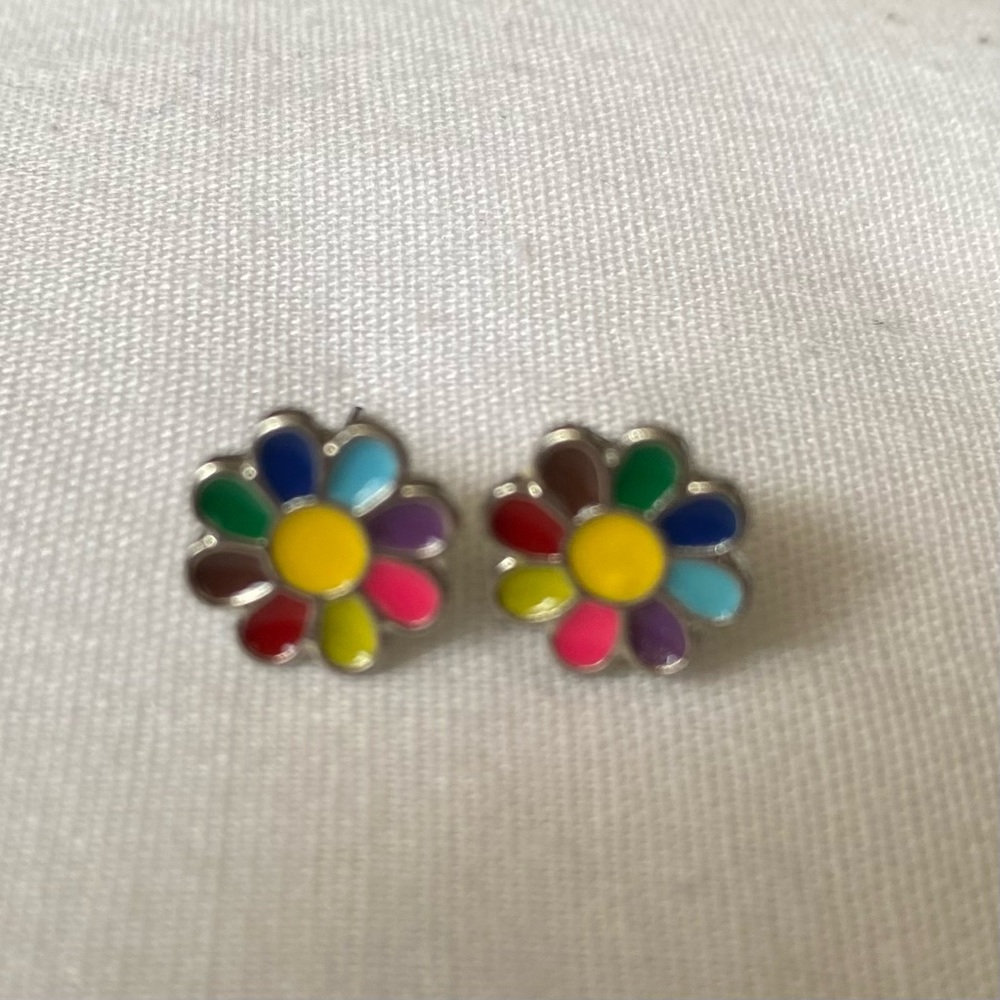 Fashion Jewelry Tiny Post Back Earrings Enamel Flowers NWOT